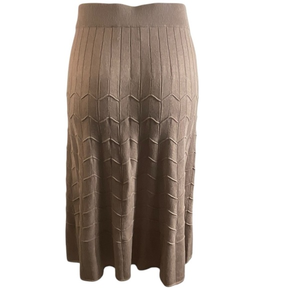 Pure Collection Silk and Cashmere Blend Mini Chevron Skirt - Picture 8 of 12